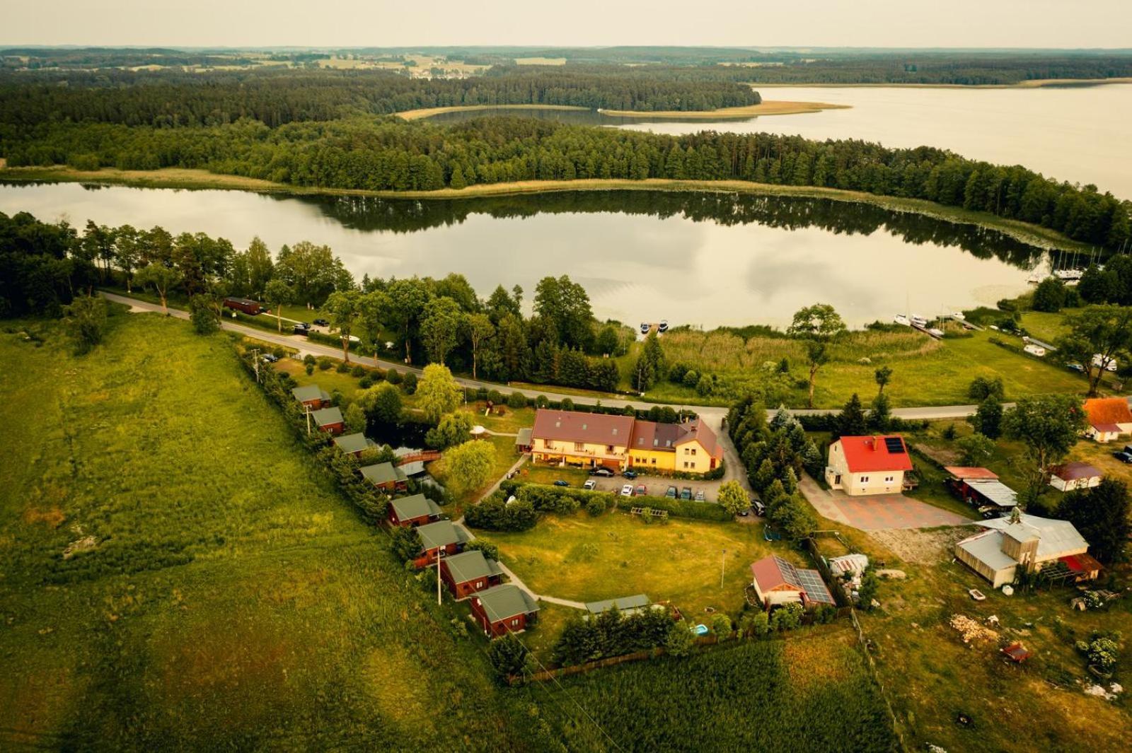 Orion Domki Letniskowe Kozin Exteriör bild