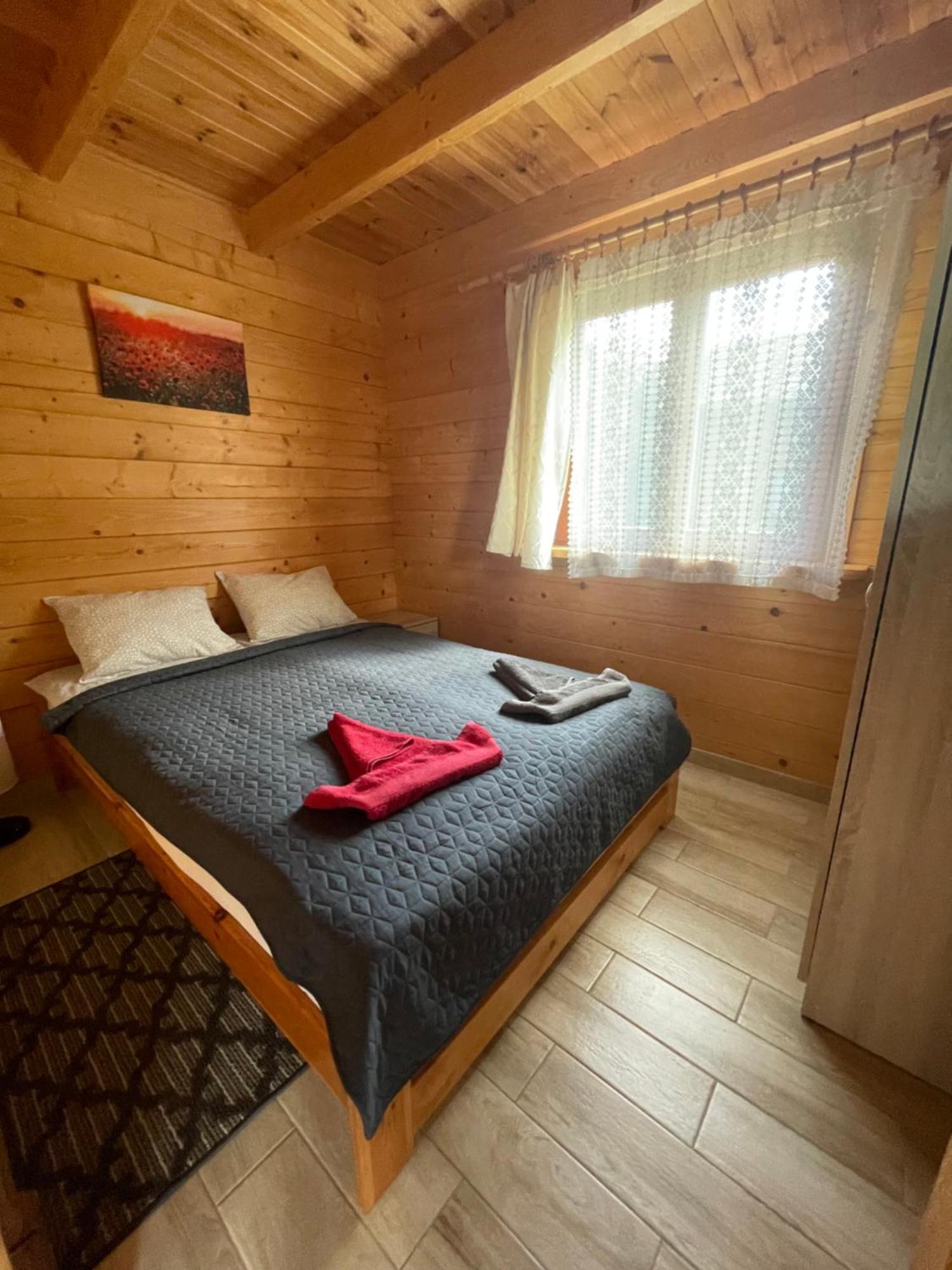 Orion Domki Letniskowe Kozin Exteriör bild